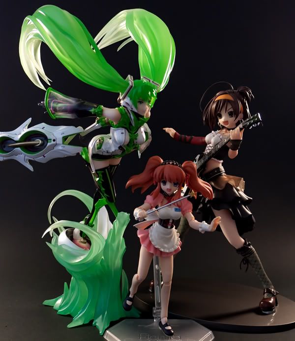 Review: Max Factory's Hatsune Miku VN02 Mix by Luthren